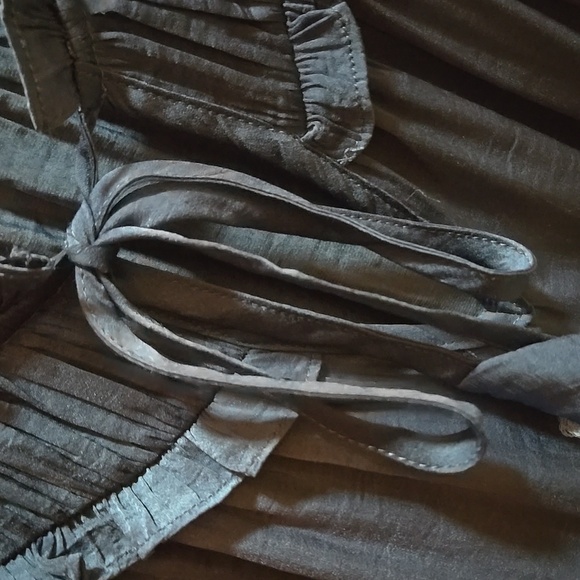 Blue tie front blouse from Mystree, soft open bottom long sleeve,size M - Picture 4 of 9